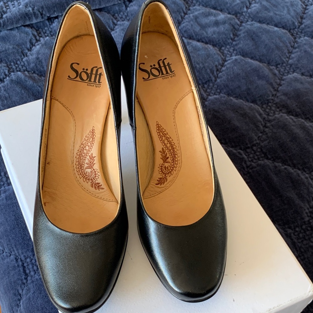 Sofft Black Leather Heels NEW - Picture 2 of 8